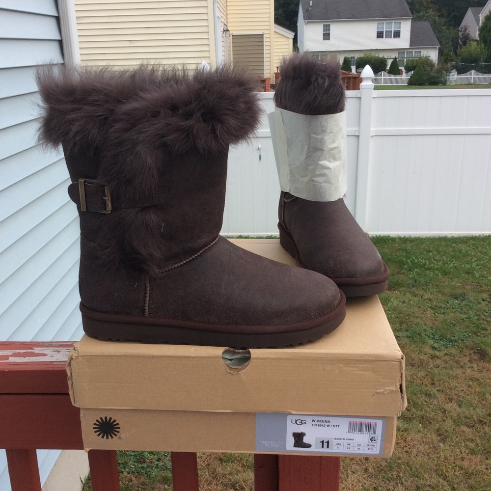 Ugg Deena Boots - Stout brown suede and toscana sheepskin upper